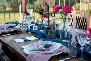 mise en place matrimonio all'aperto