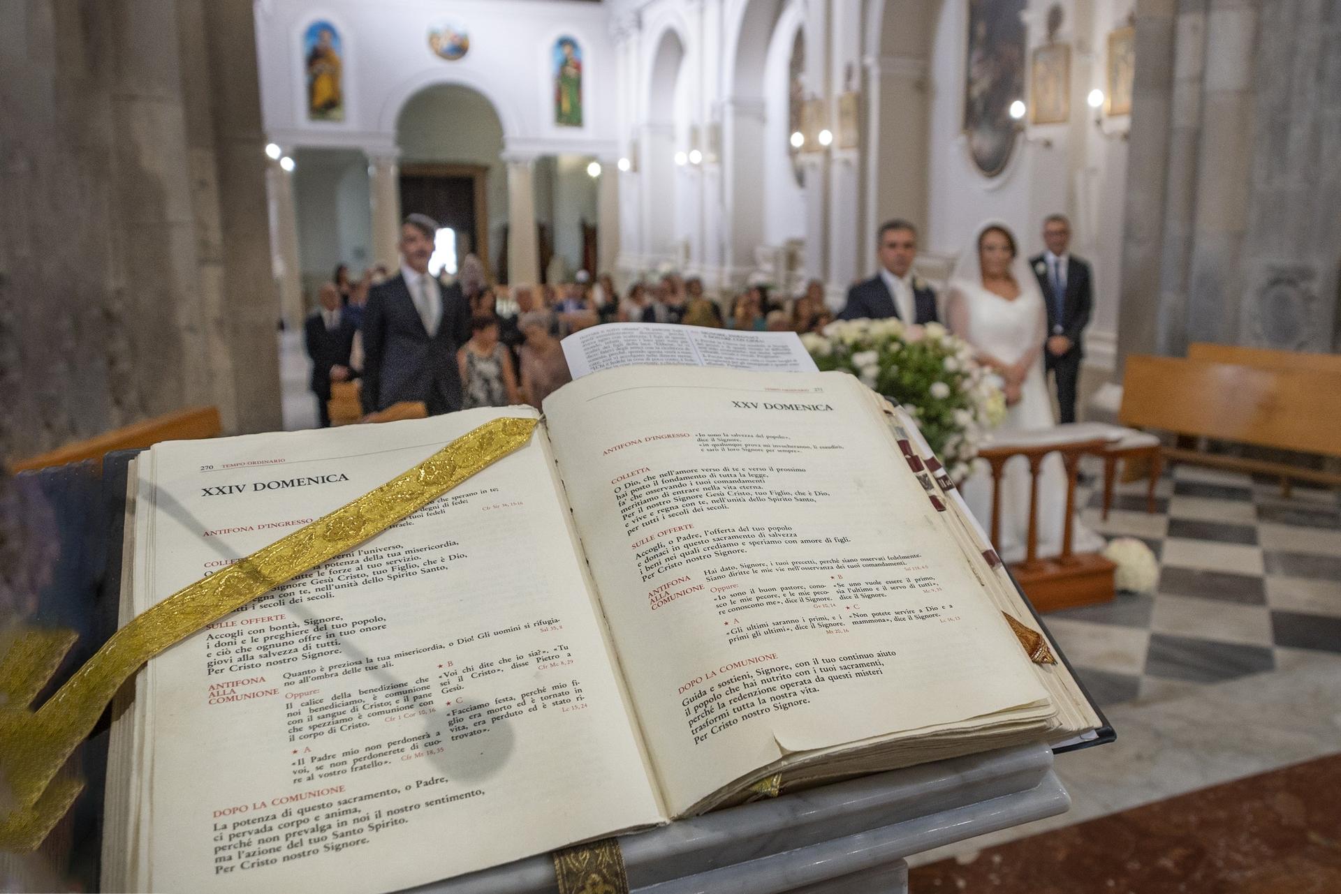 Letture Per Il Matrimonio Religioso Letture matrimonio: ecco i 10 versetti della Bibbia più belli