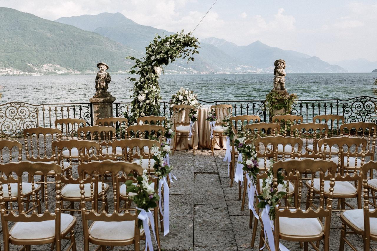 allestimento per cerimonia civile sul lago di Como