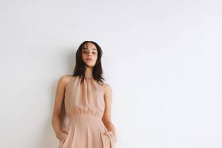 jumpsuit sorella sposa rosa con pantalone a palazzo
