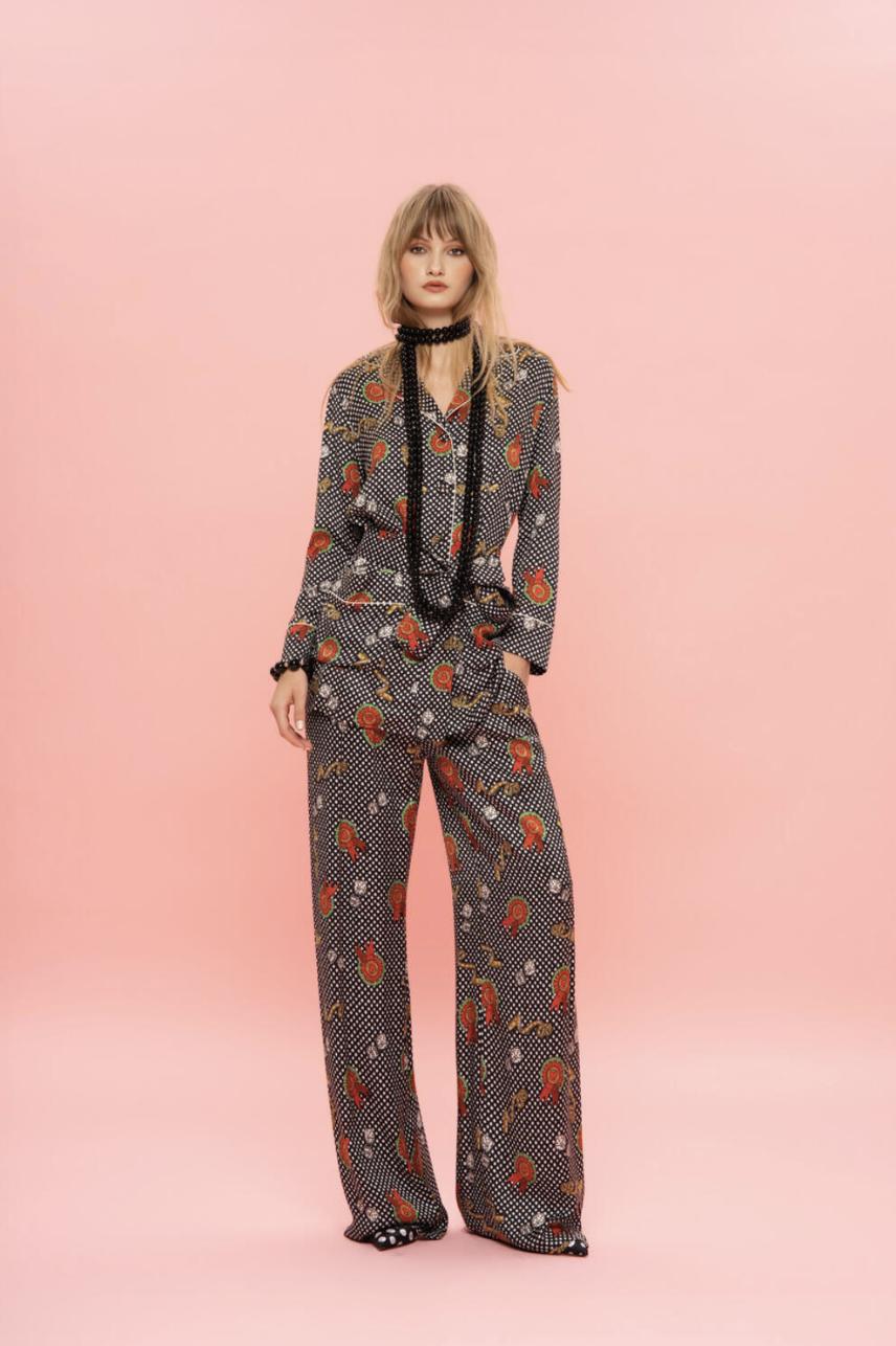 tailleur da cerimonia fantasia con cintura- come vestirsi a un matrimonio