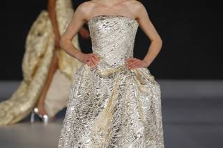 Abito da sposa alternativo dorato