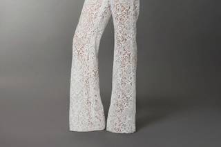 tailleur da sposa con giacca e pantalone in pizzo