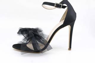 scarpe per matrimonio invitata sandalo nero con fiocco in tulle sulla punta