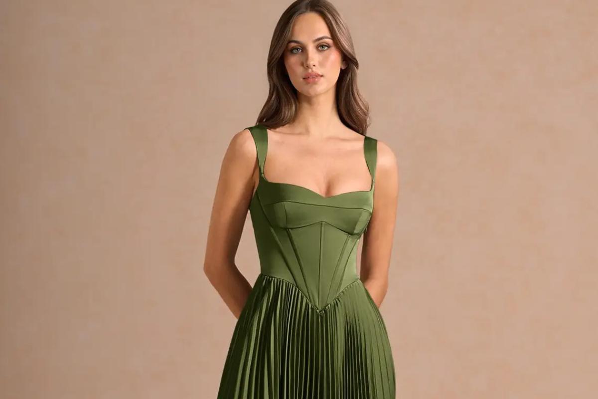 scollatura abito cerimonia elegante