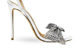 sandali gioiello per cerimonia color argento con fiocco ricoperto di cristalli e tacco a stiletto