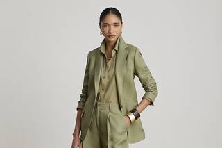 tailleur verde salvia giacca e pantalone con blusa