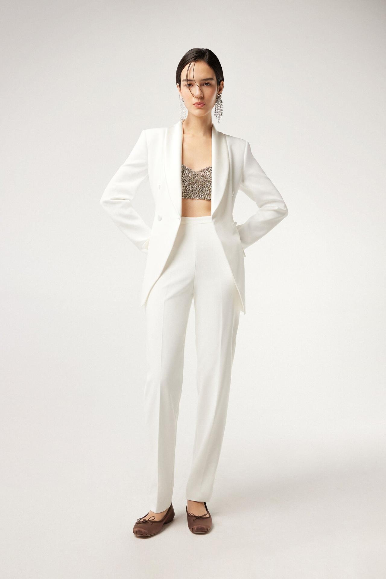 tailleur da sposa con pantalone a sigaretta