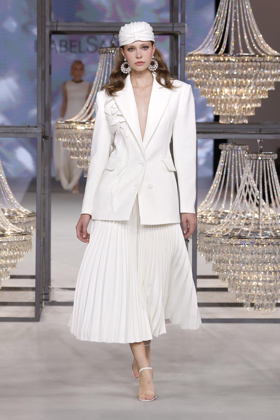 abito sposa matrimonio civile completo giacca e gonna midi plissettata