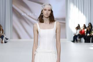 abito da sposa boho chic con gonna scivolata, scollo quadrato