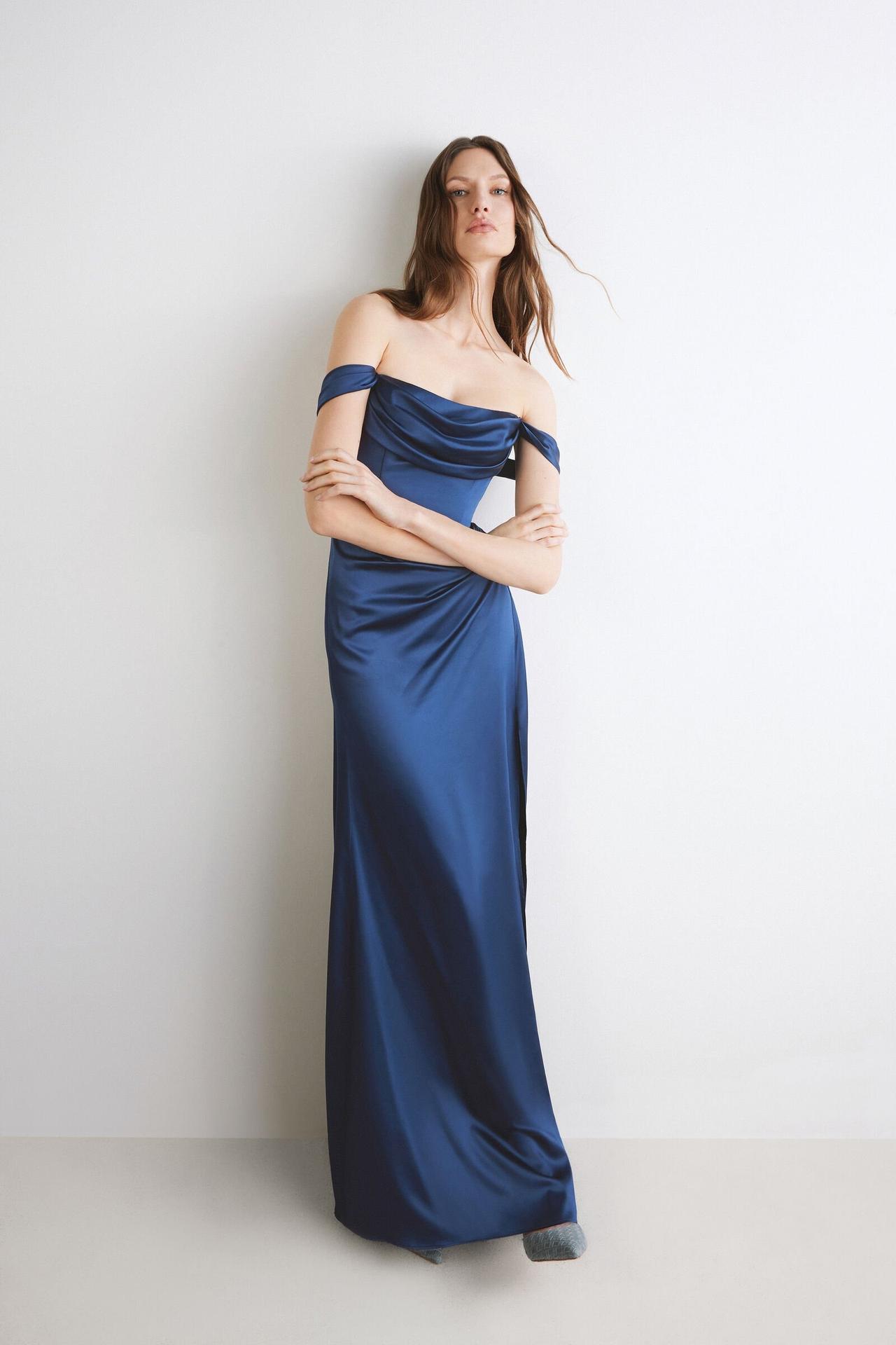 abito elegante da cerimonia lungo, blu con scollo off-shoulder