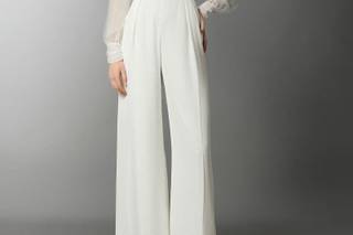 jumsuit da sposa con pantalone a palazzo e top con scollo quadrato a maniche lunghe