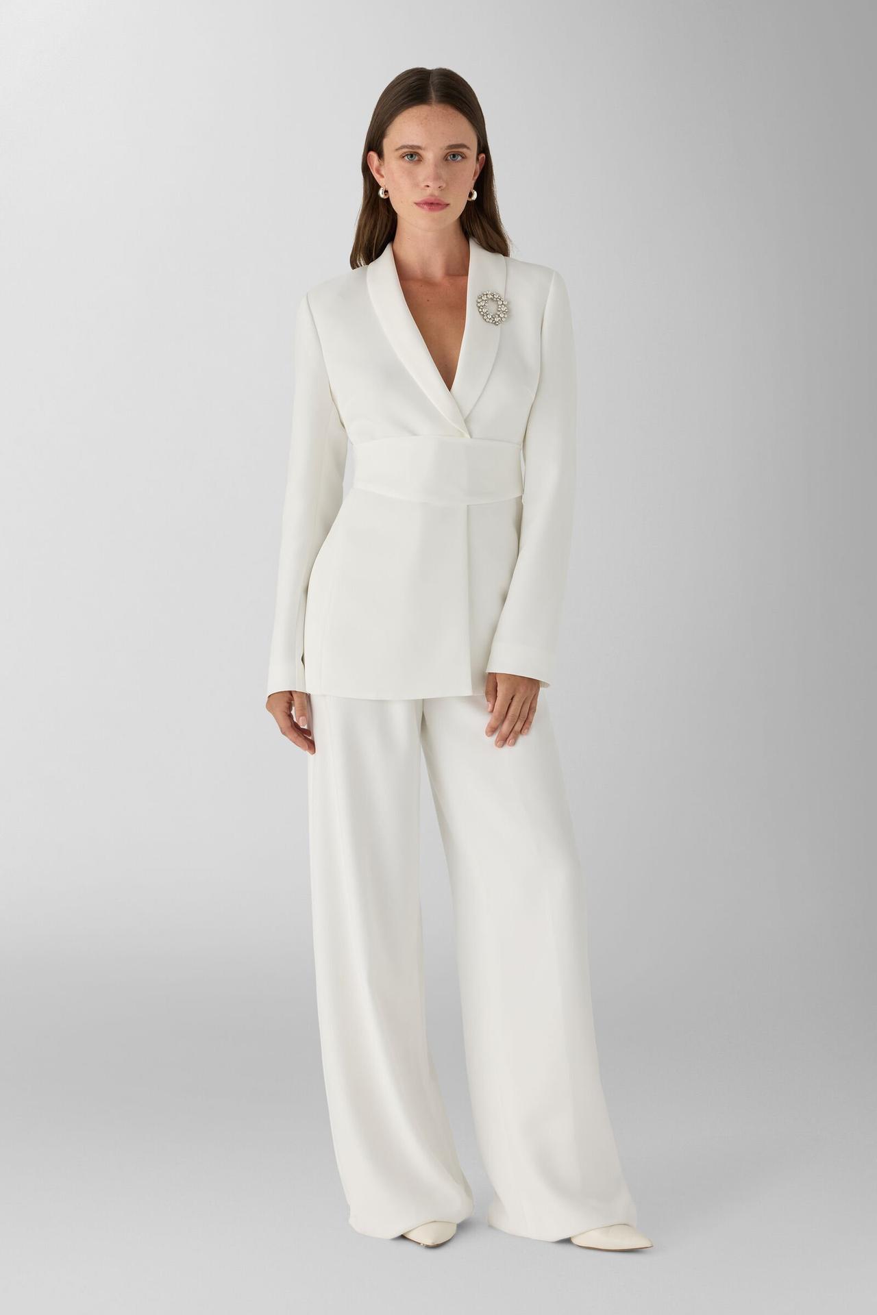 abito sposa matrimonio civile tailleur giacca avvitata e pantalone
