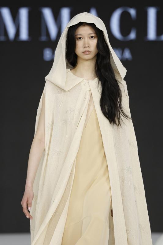 mantella sposa con cappuccio