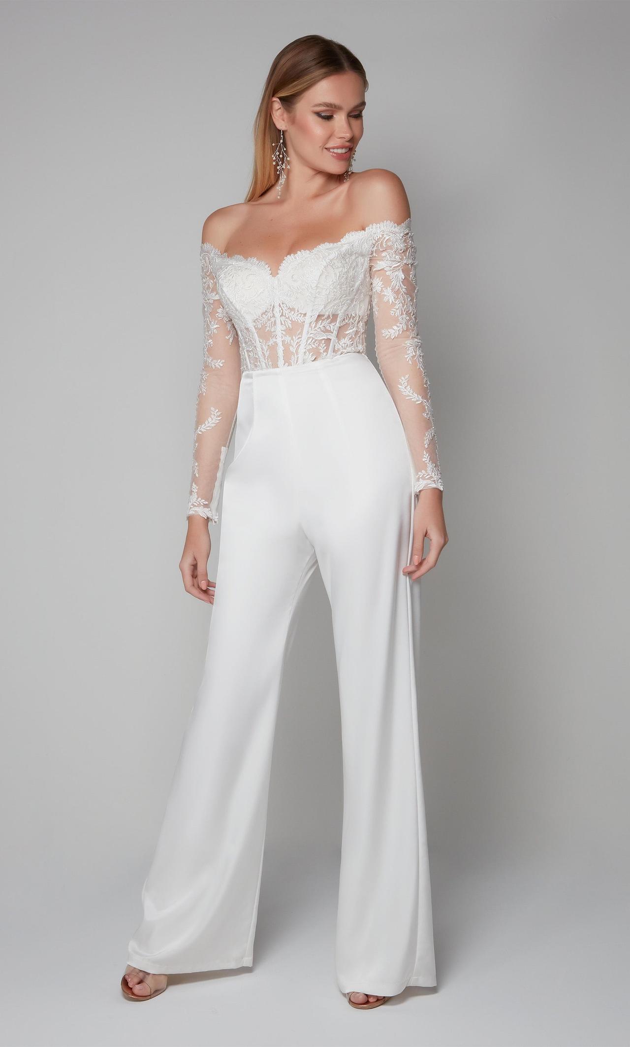 jumpsuit con scollo off shoulders- tipi di scollatura