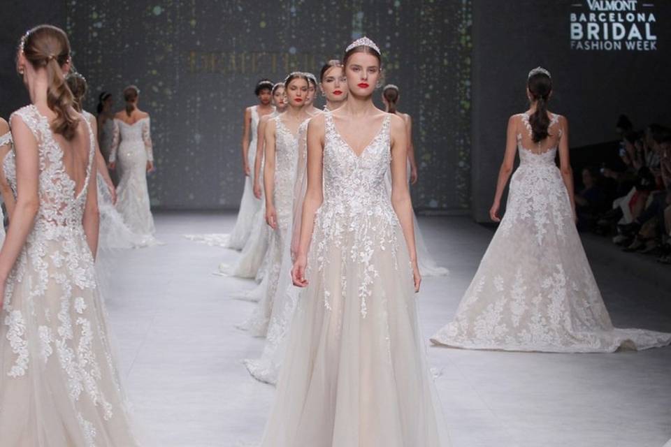 Demetrios Platinum 2020: abiti da sposa dal fascino regale