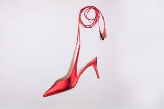 scarpe per matrimonio invitata con laccio alla caviglia rosse