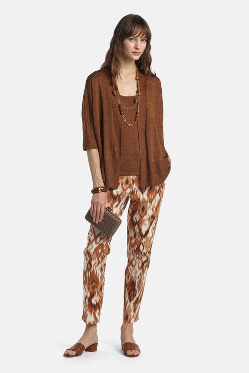 completo da cerimonia Luisa Spagnoli con pantalone a fantasia geometrica, top e cardigan