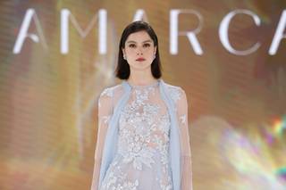 abito sposa matrimonio civile azzurro semitrasparente con ricami
