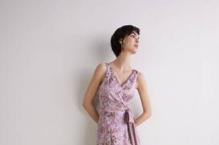 abito sorella sposa lungo rosa con fantasia floreale