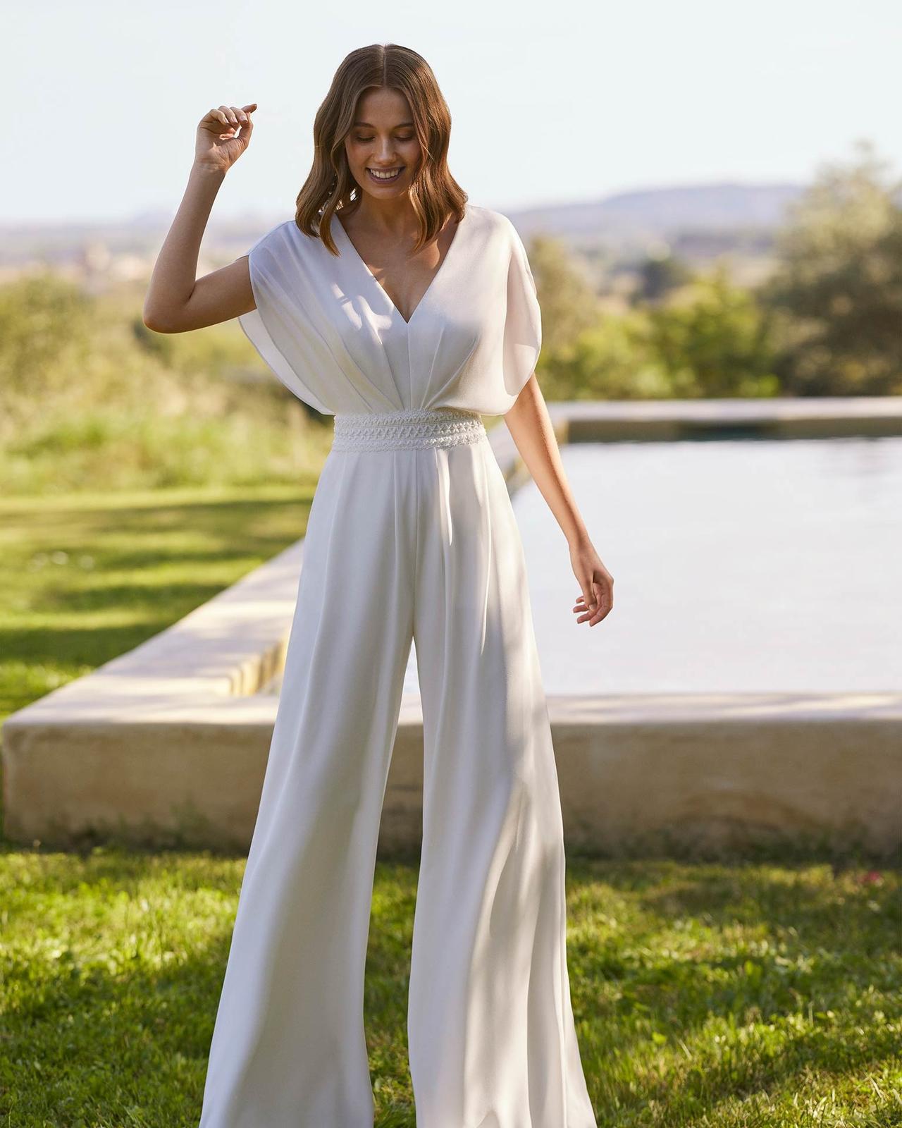 jumpsuit da sposa con pantalone a palazzo