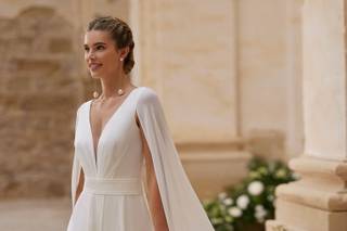 jumpsuit da donna con pantalone a palazzo e maniche a strascico