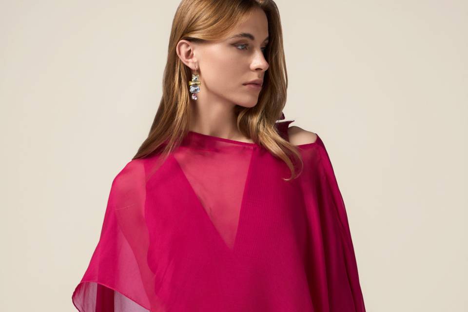 Il coprispalle elegante, tocco finale nel tuo look da invitata