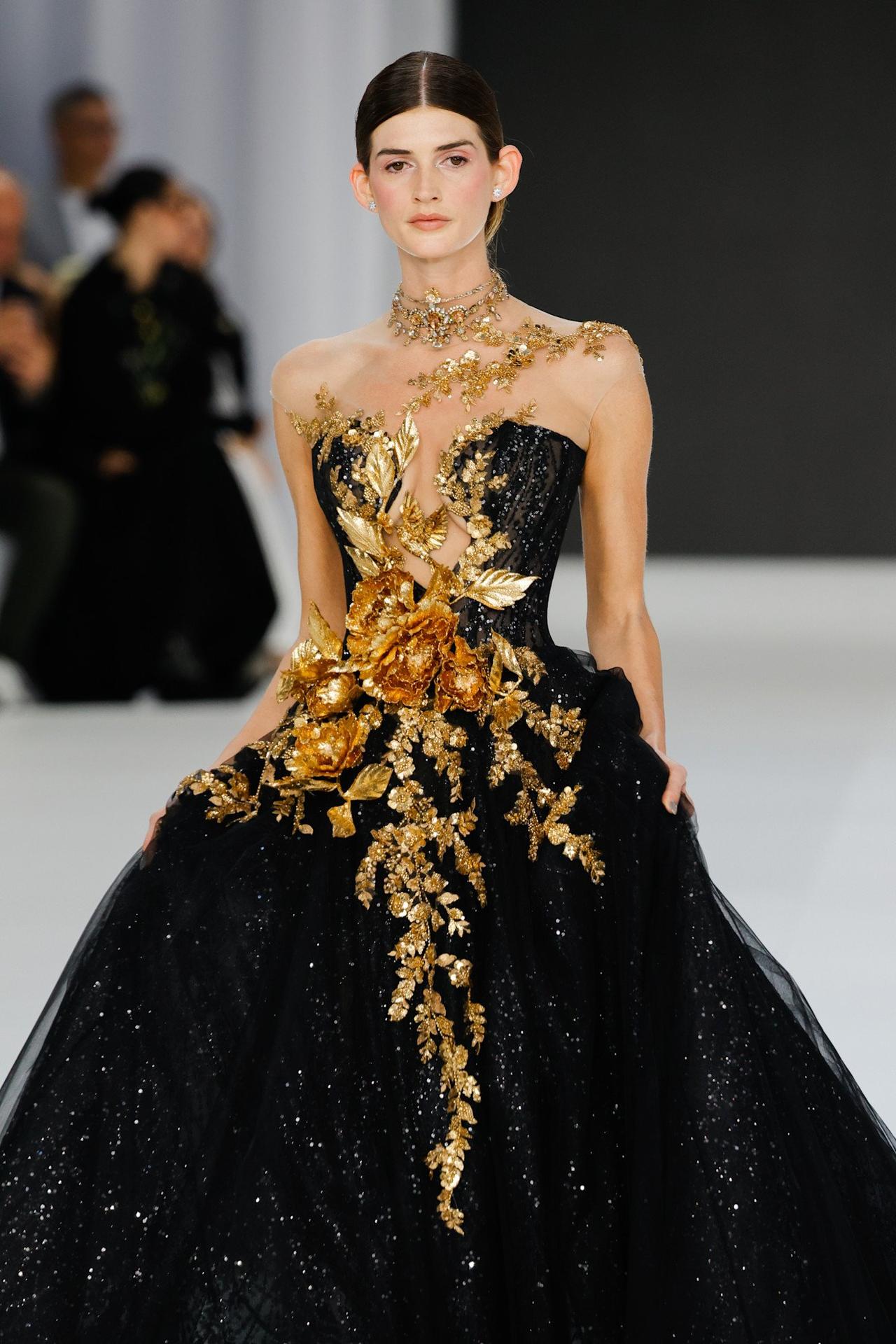 Abito da sposa alternativo nero e oro