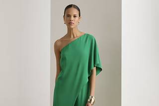 jumpsuit verde smeraldo con scollo asimmetrico