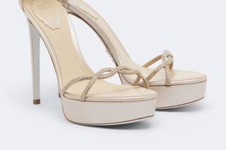 sandali gioiello matrimonio con chiusura con zip sul retro e luminosi cristalli sui cinturini intrecciati