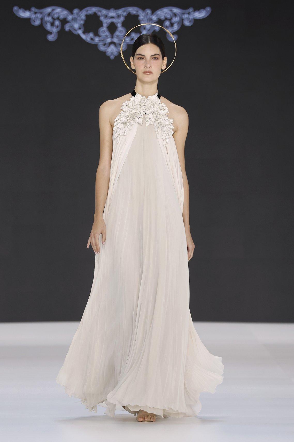 abito da sposa boho chic gonna scivolata con scollo all'americana in pizzo e chiffon