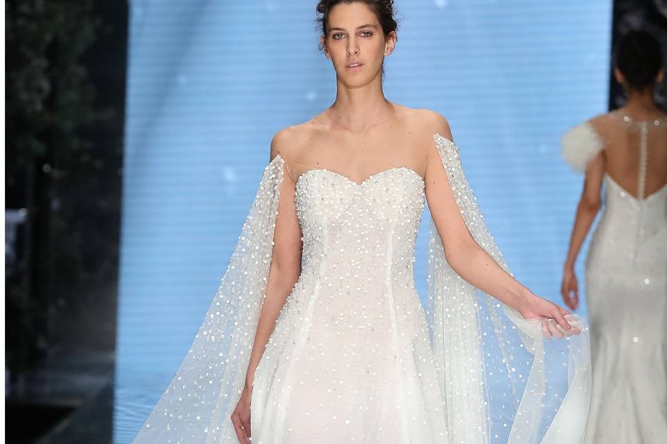 Abiti da sposa di Enzo Miccio 2020: l'eleganza non tramonta mai