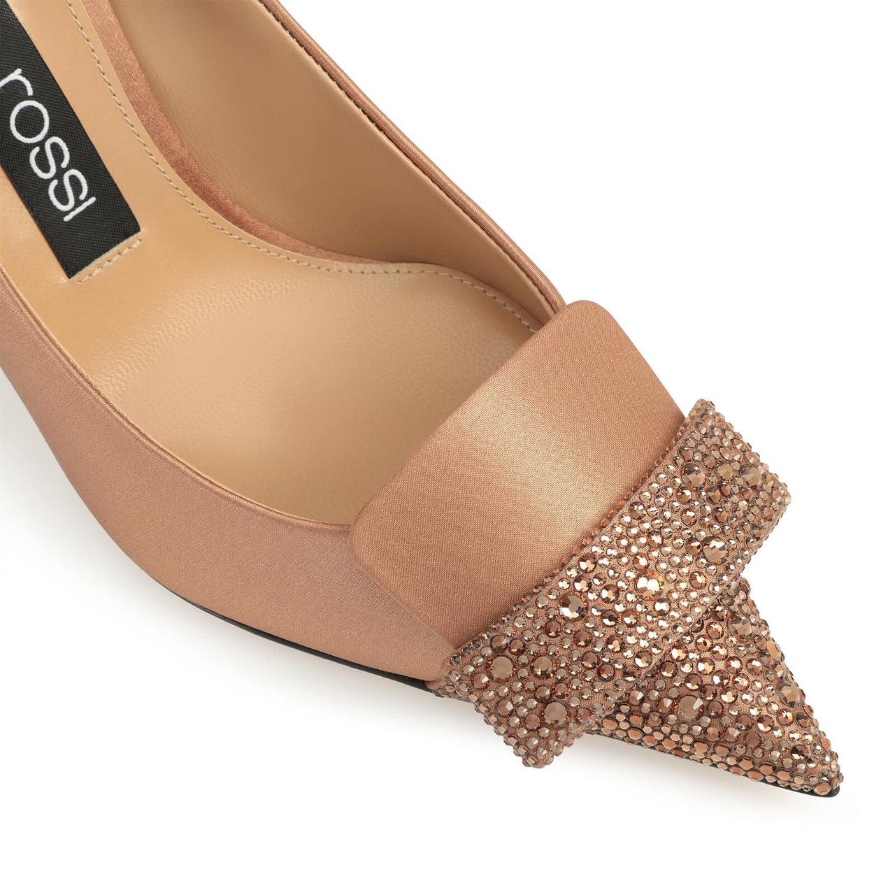 scarpe per matrimonio invitata modello décolleté rosa con punta tempestata di brillanti