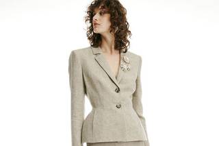 tailleur Luisa Spagnoli giacca e gonna midi in lino beige