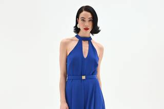 Tuta elegante da cerimonia blu, con scollo all'america e cut-out sul décolleté, pantalone ampio