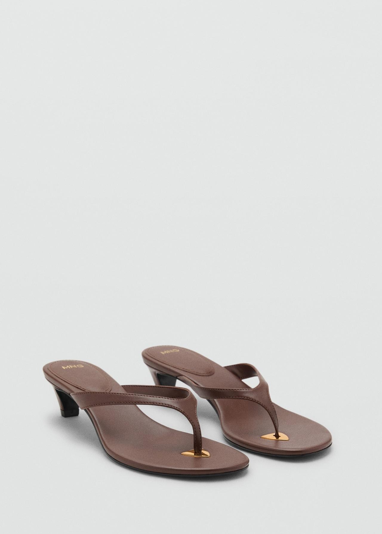 scarpe per matrimonio invitata infradito marrone
