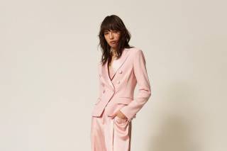 tailleur elegante da cerimonia rosa in raso