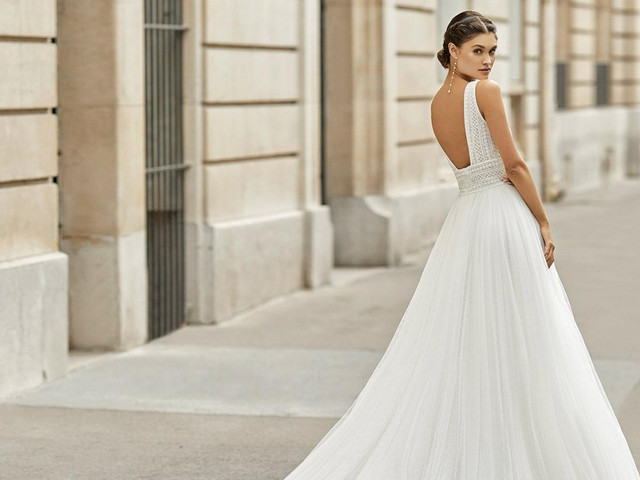 Abiti Da Sposa Rosa Clara 2021 Scopri In Anteprima Tutte Le Novita Della Nuova Collezione