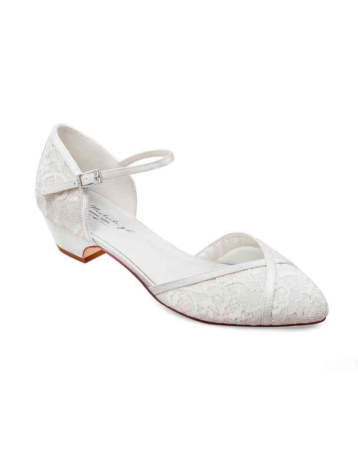Scarpe da sposa basse: 40 modelli che ti conquisteranno!