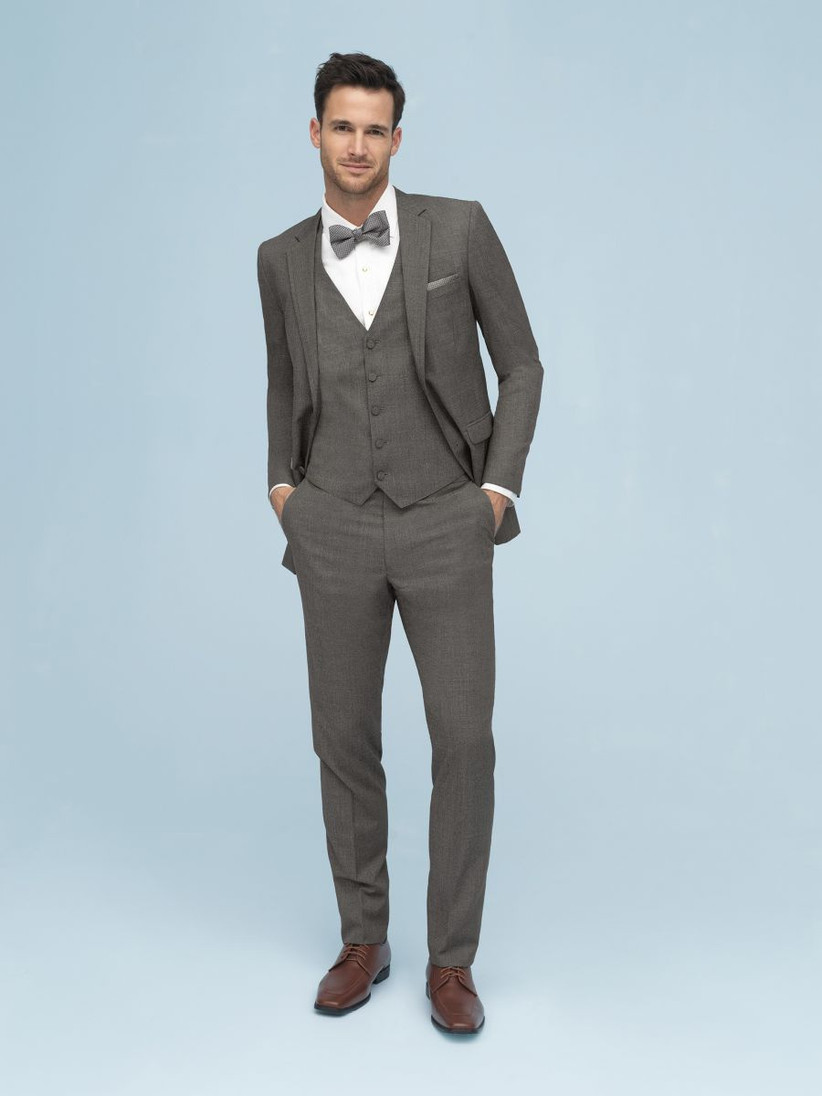 25 abiti da sposo grigi per un look classico ed elegante