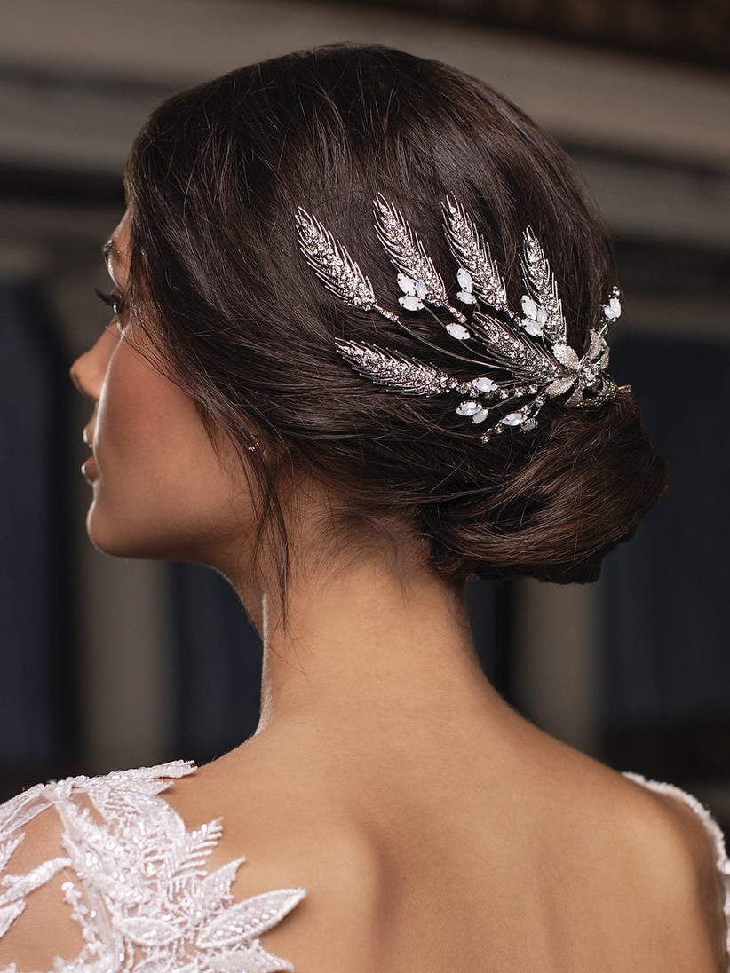 25 acconciature da sposa per capelli medi: l’eleganza delle mezze misure!