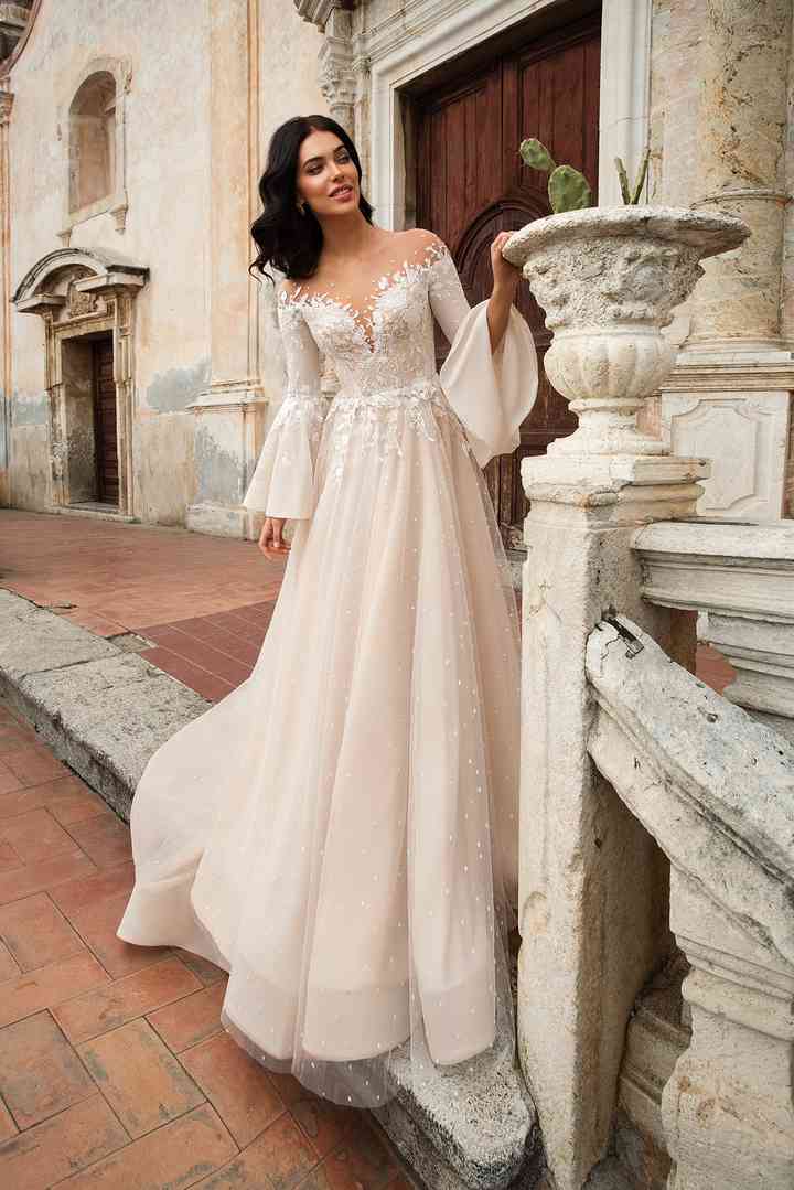 Abiti Da Sposa Per Un Look Boho Chic La Tendenza Che Innamora