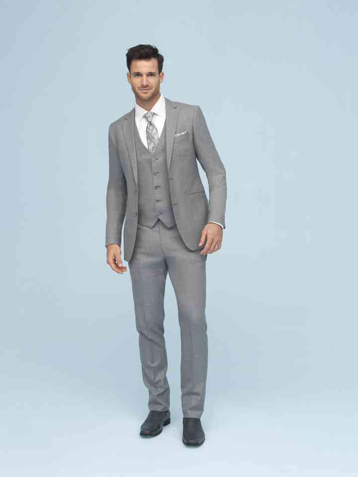 25 abiti da sposo grigi per un look classico ed elegante