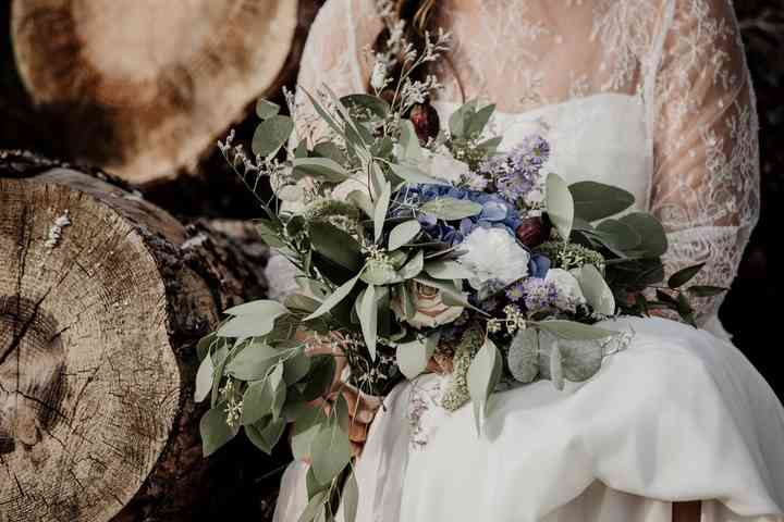 Bouquet Da Sposa A Cascata Un Lusso Dalle Note Country