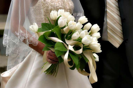 20 bouquet da sposa con tulipani: gioia e vitalità nel tuo matrimonio!