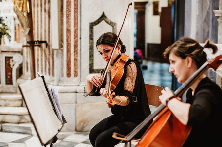 Musica ingresso sposa chiesa: 10 brani emblematici che faranno emozionare proprio tutti