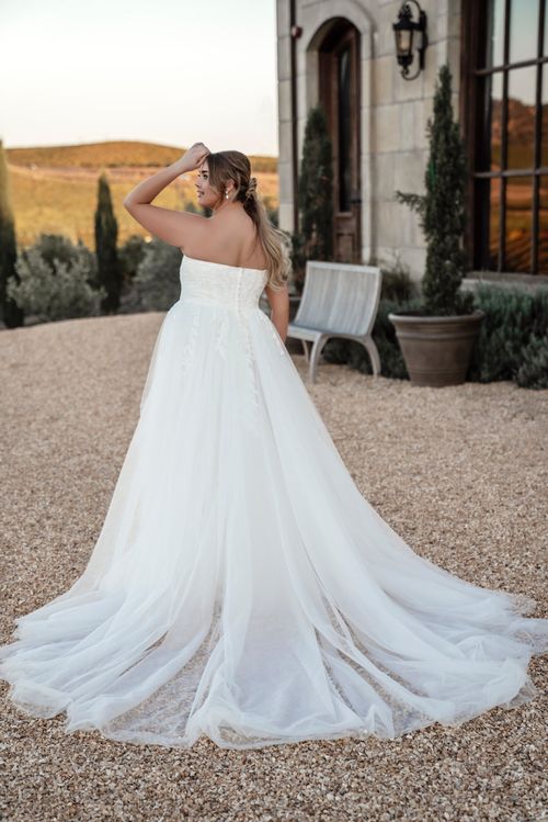 A1104, Allure Bridals