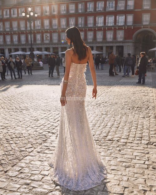 Nia, Galia Lahav