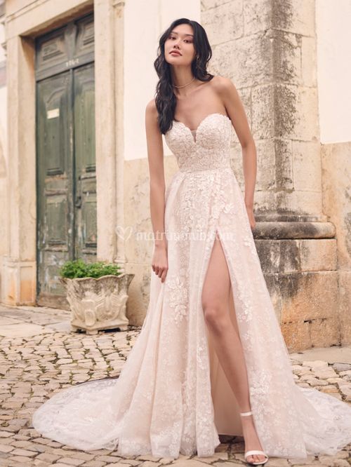 Chelsea, Maggie Sottero