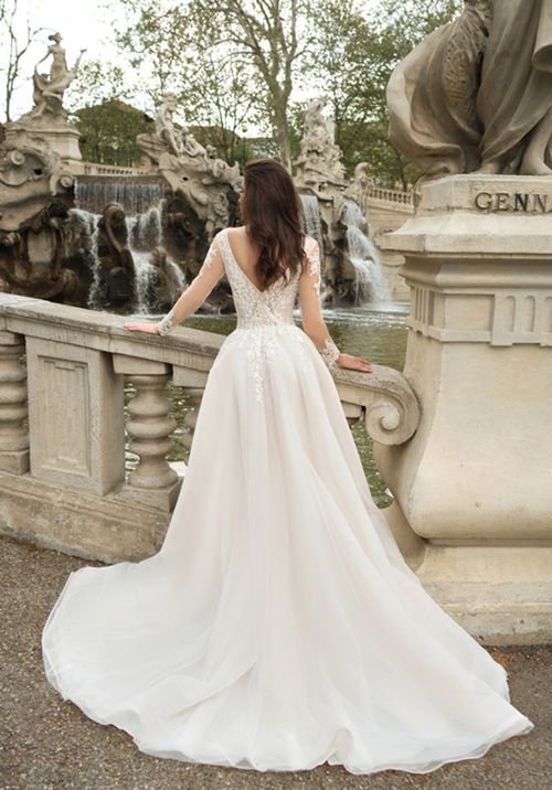 Ravenna D222, Loren Bridal Wear